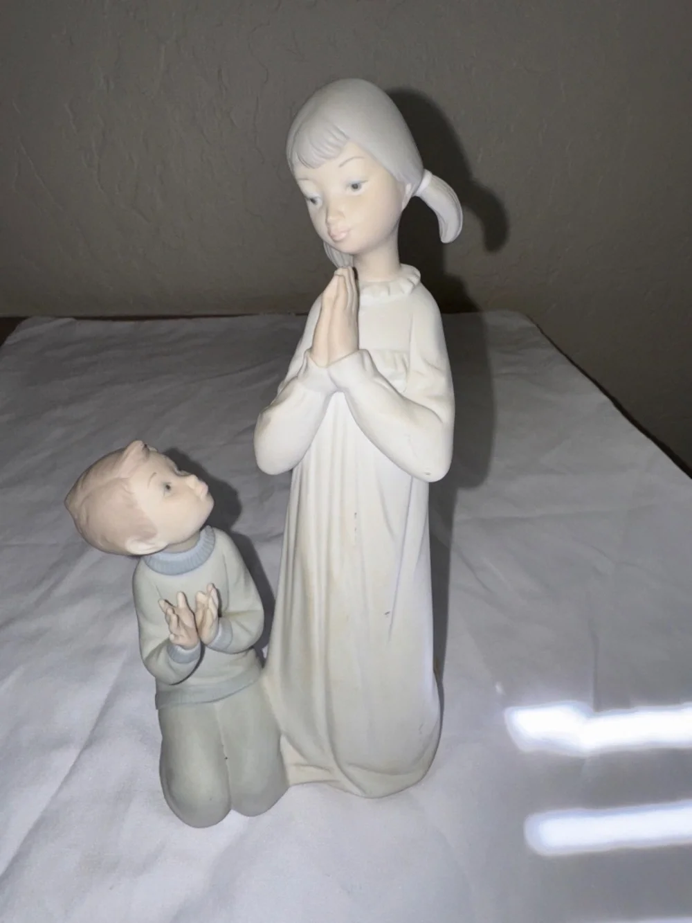 Lladro Figurines Boy & Girl Teaching to Pray  in PJ